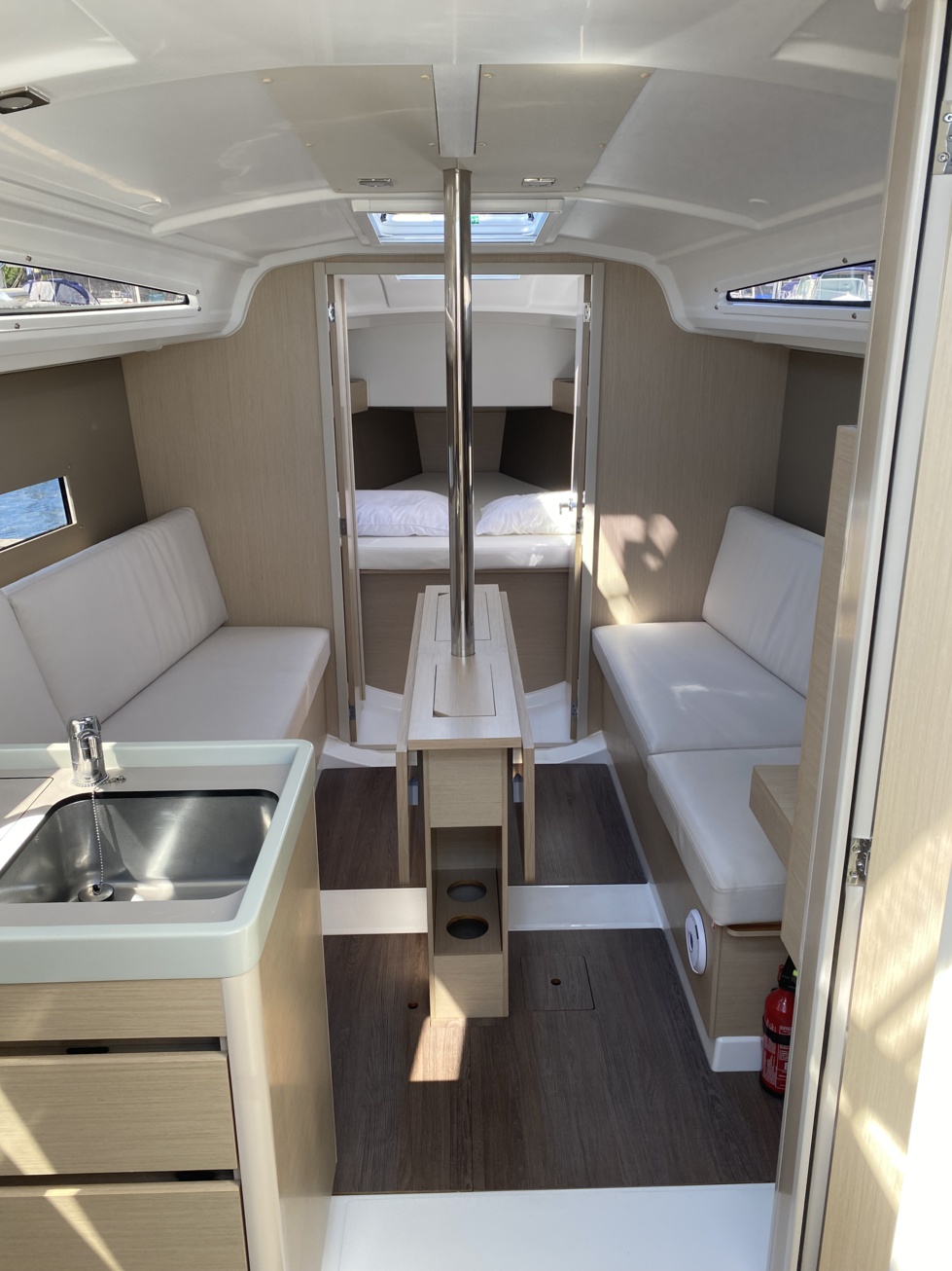 ARTHUS - OCEANIS 30.1 - année 2021 - 2 cabines + 1 sdb ARTHUS - OCEANIS 30.1 - année 2021 - 2 cabines + 1 sdb