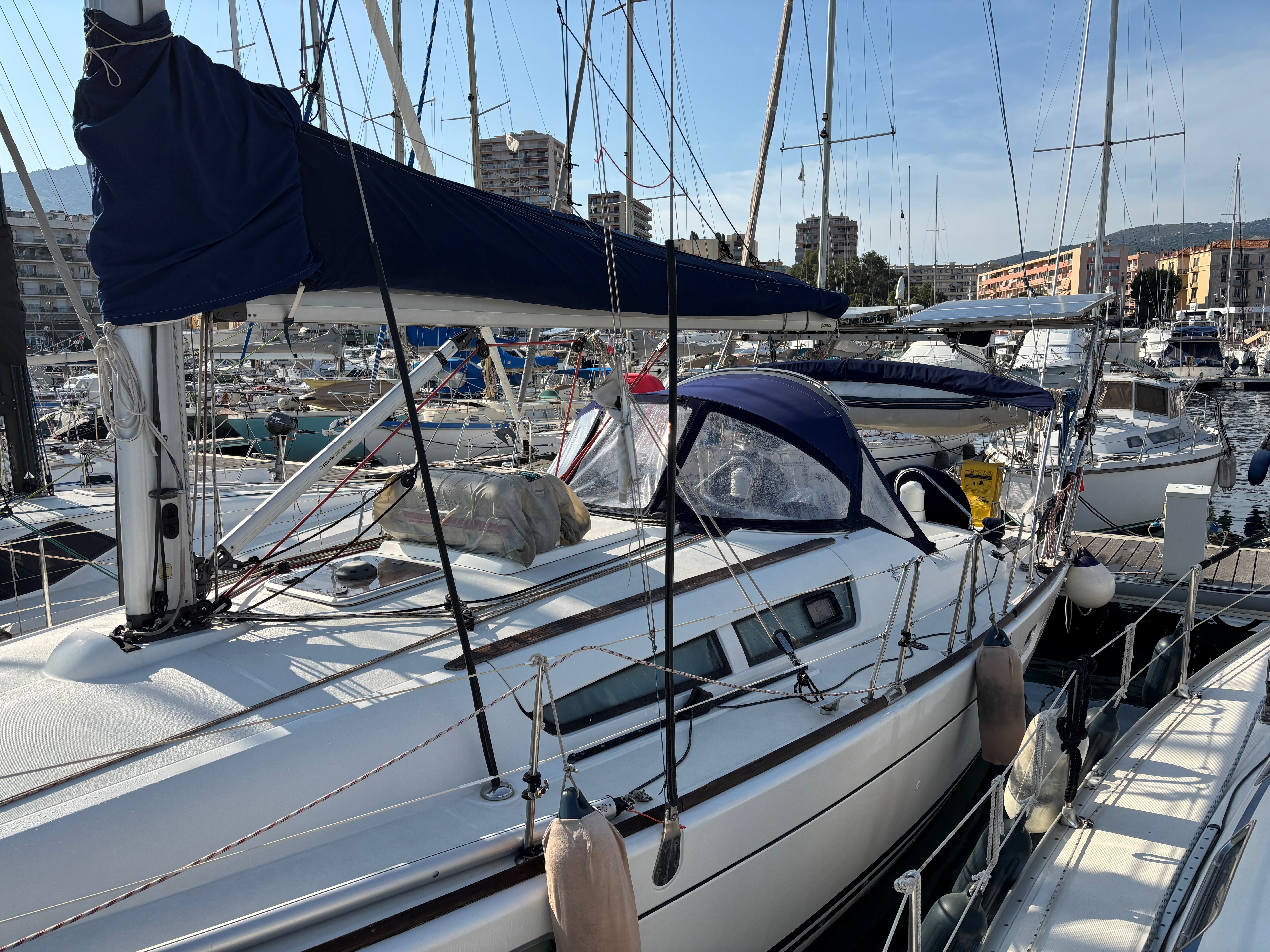 ILANGA, SUN ODYSSEY 39 i 2 Cabines + 1 SDB 